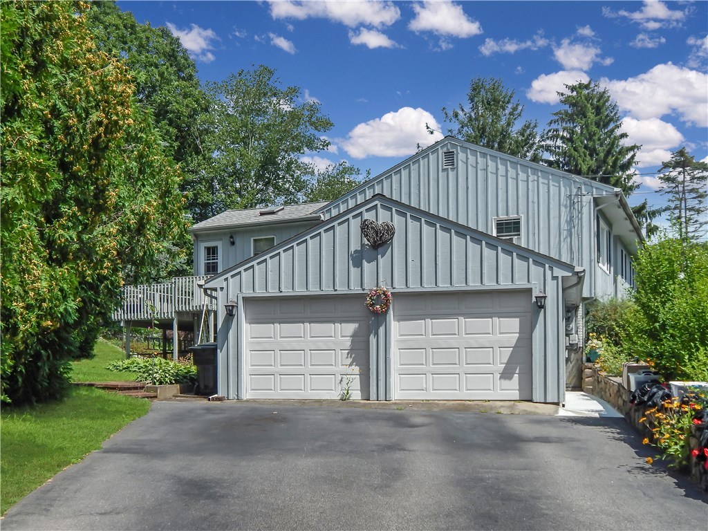 88 Potter Hill Road Westerly, RI 02891 - Photo 6 of 13