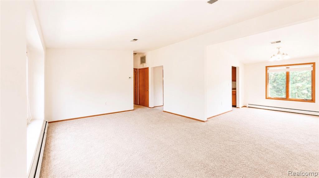 2232 London Bridge Drive, Unit 42 Rochester, MI 48307 - Photo 3 of 20