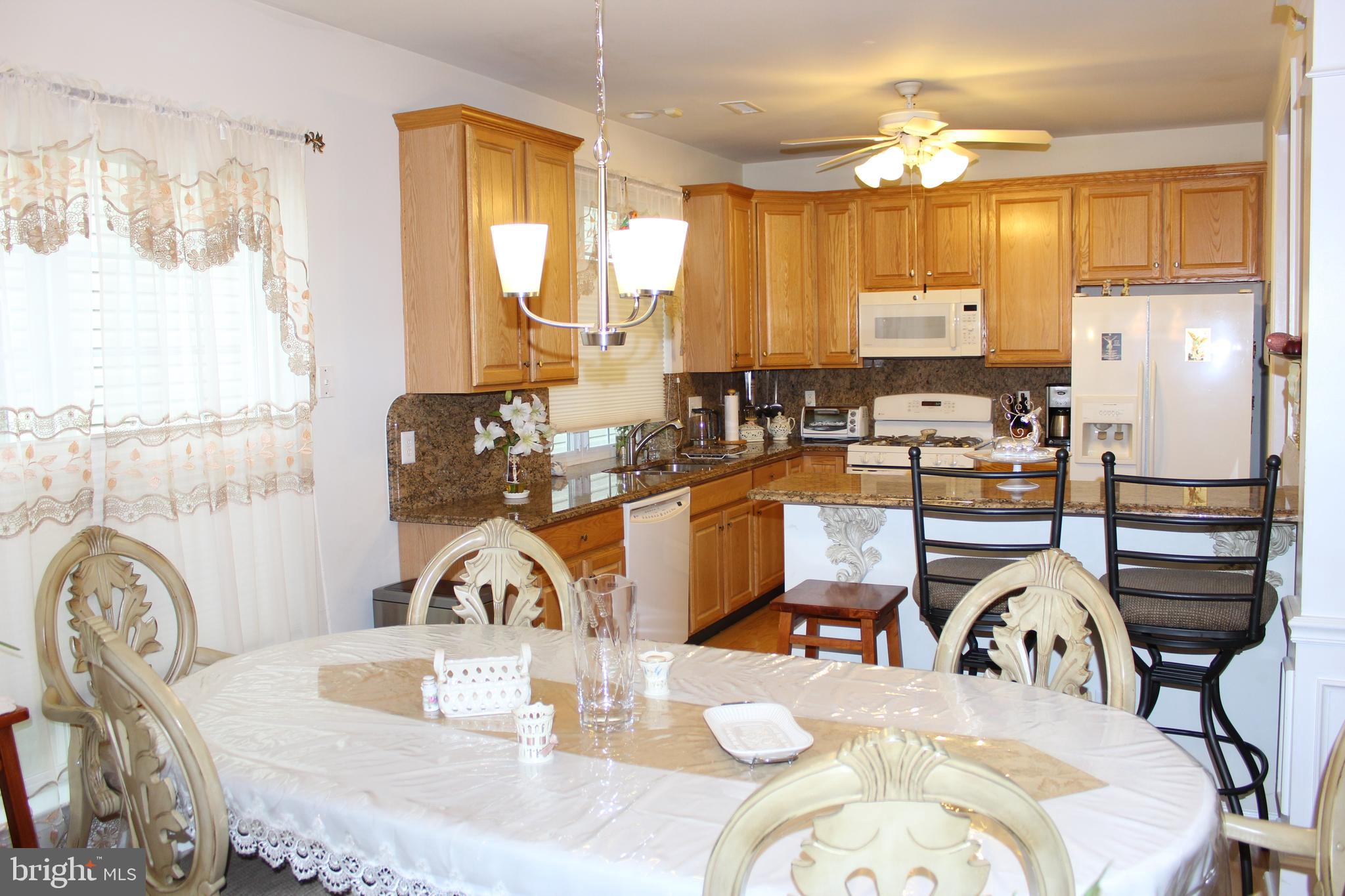 66 Pennington Court Delanco, NJ 08075 - Photo 15 of 37 Nook / Kitchen