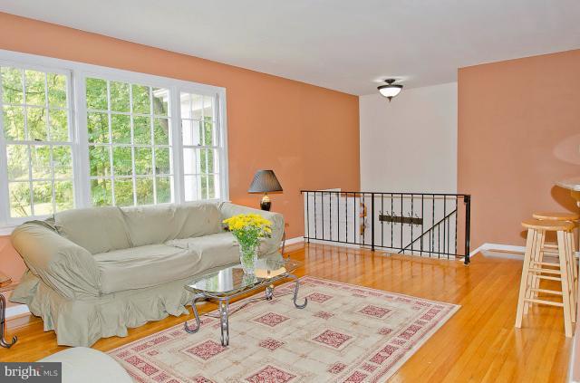 8216 Blairton Road Springfield, VA 22152 - Photo 3 of 17 Living Room