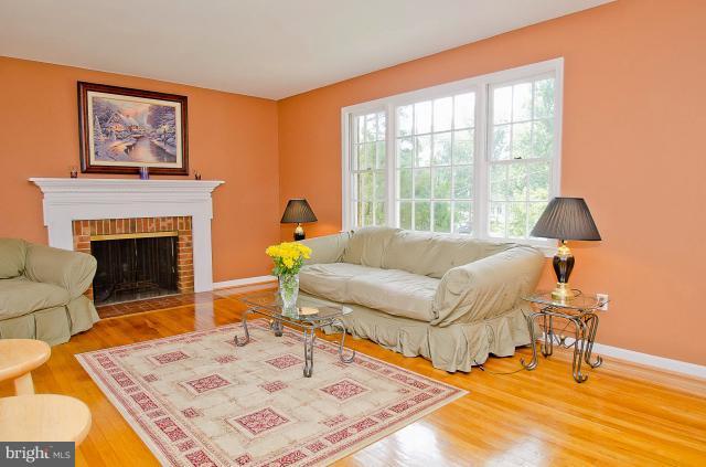 8216 Blairton Road Springfield, VA 22152 - Photo 10 of 17 Living Room