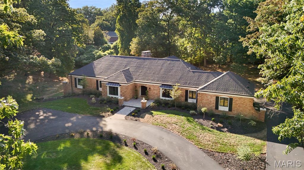 241 South Graeser Road Creve Coeur, MO 63141 - Photo 1 of 66 Gallery Image 1