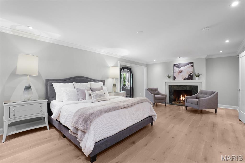 241 South Graeser Road Creve Coeur, MO 63141 - Photo 26 of 66 Gallery Image 26