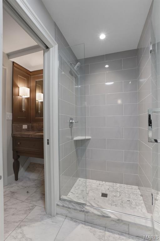 241 South Graeser Road Creve Coeur, MO 63141 - Photo 42 of 66 Gallery Image 42