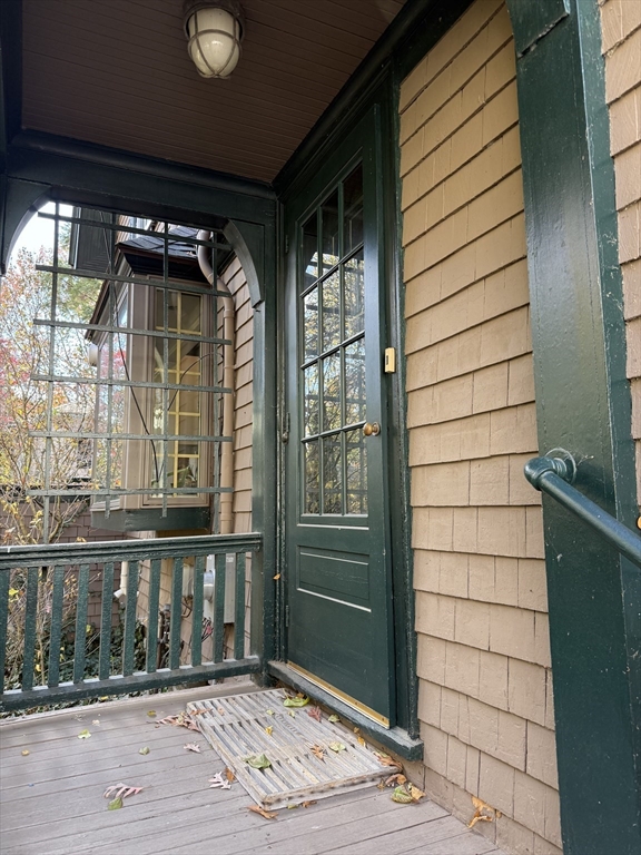 41 Powell Street, Unit UPPR Brookline, MA 02446 - Photo 2 of 14