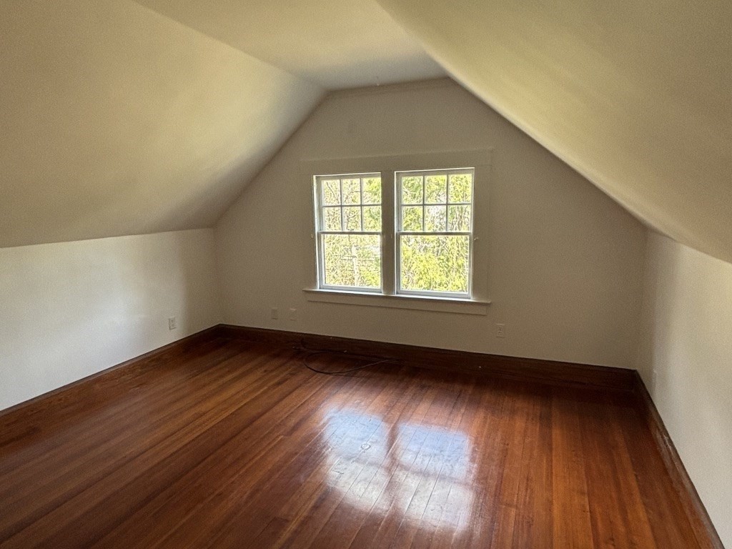 41 Powell Street, Unit UPPR Brookline, MA 02446 - Photo 4 of 14