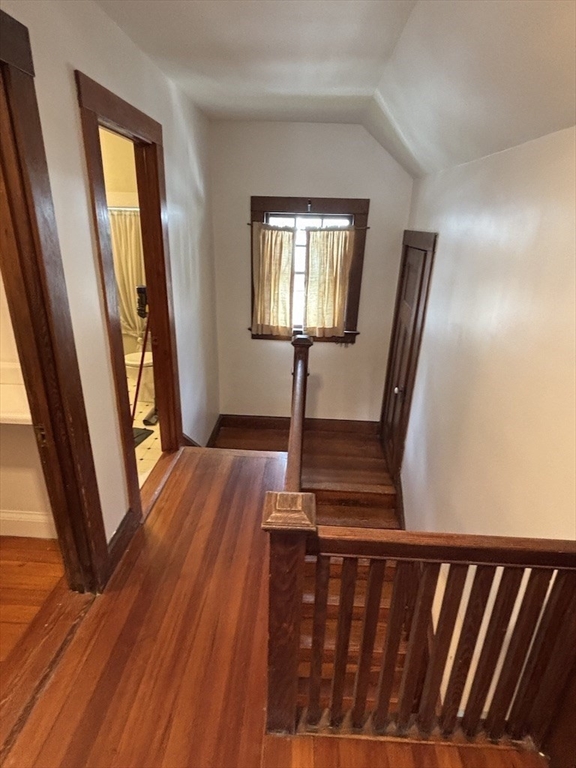 41 Powell Street, Unit UPPR Brookline, MA 02446 - Photo 10 of 14