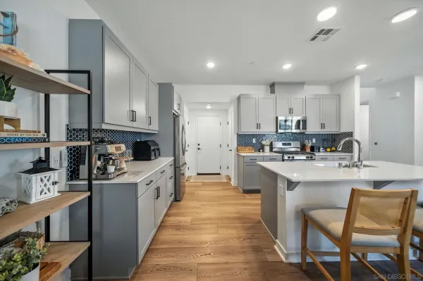 $669,000 | 239 Blended Place, Fallbrook, CA 92028