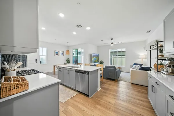 $669,000 | 239 Blended Place, Fallbrook, CA 92028