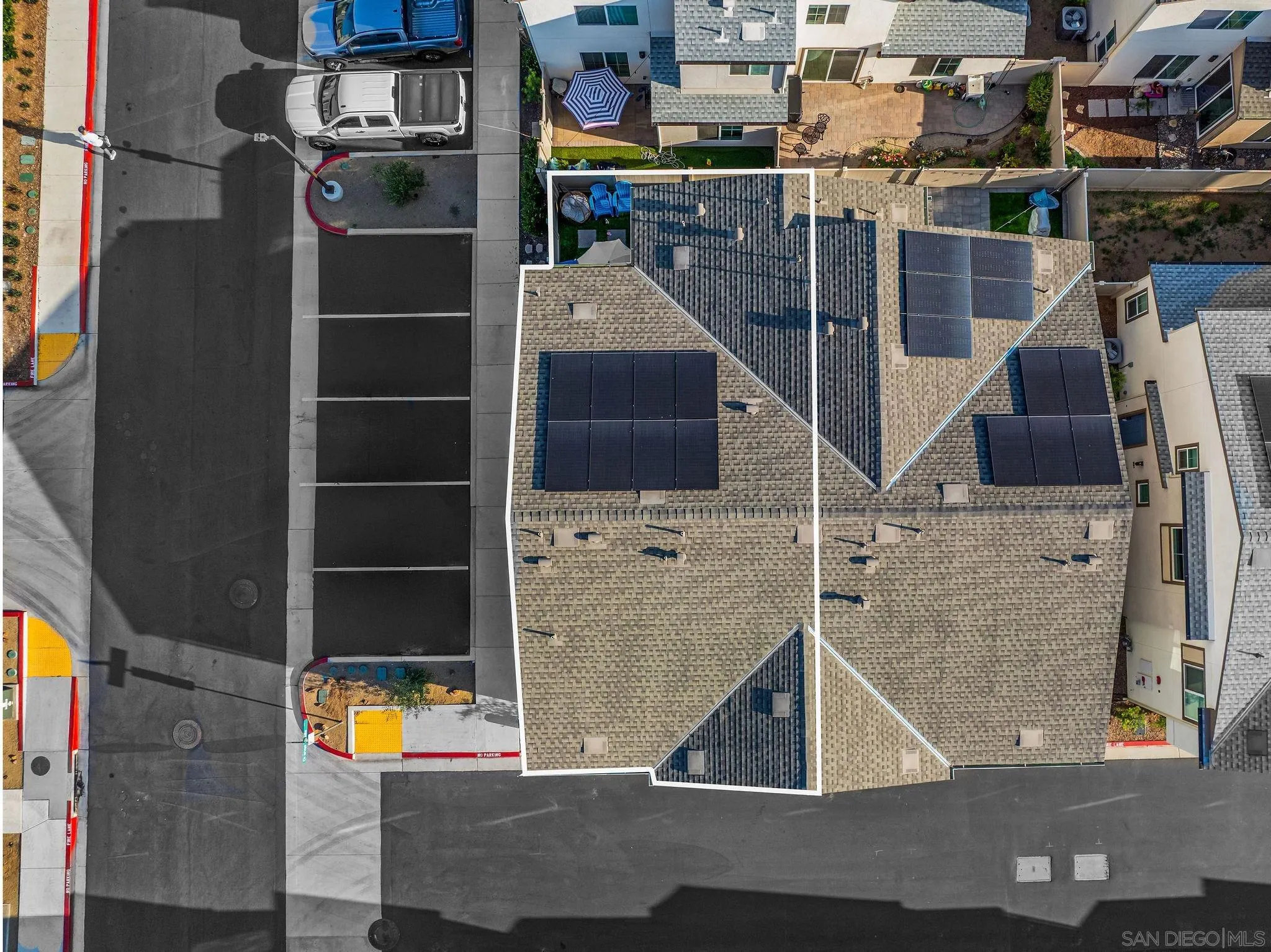 239 Blended Place Fallbrook, CA 92028 - Photo 5 of 61