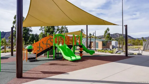 $669,000 | 239 Blended Place, Fallbrook, CA 92028