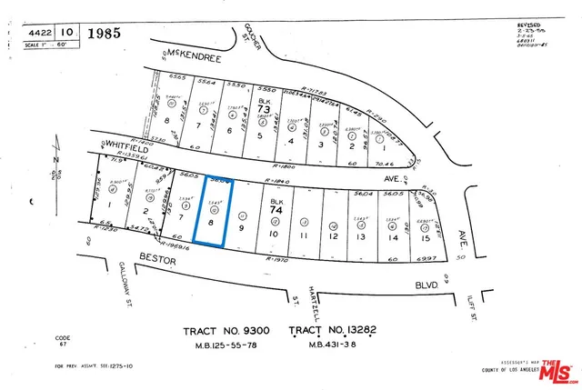 a black and white photo of a living room