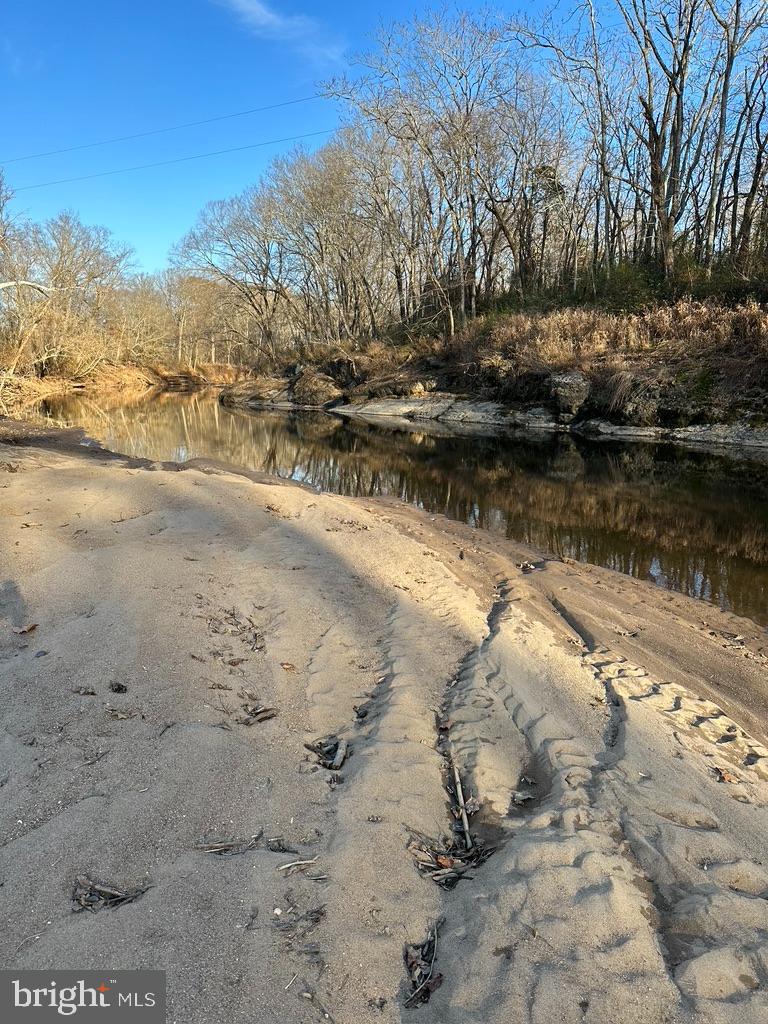 8184 Fox Groves Road Remington, VA 22734 - Photo 23 of 38