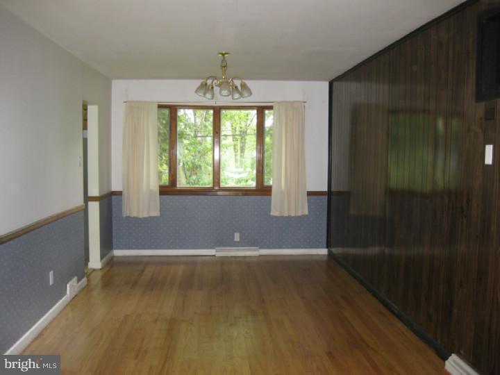 3440 Mill Road Hatboro, PA 19040 - Photo 3 of 16 Dining Room