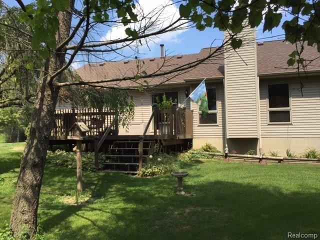 679 Kern Road Lake Orion, MI 48362 - Photo 27 of 34 IMG_0783.jpg