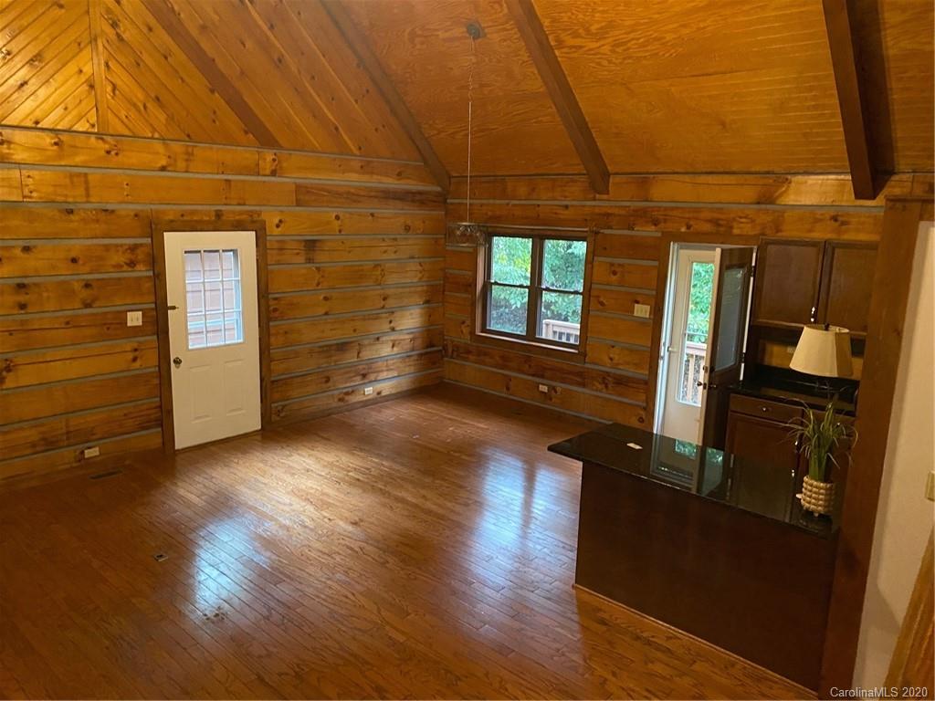 8566 Island Point Road Sherrills Ford, NC 28673 - Photo 4 of 21 Gallery Image 4