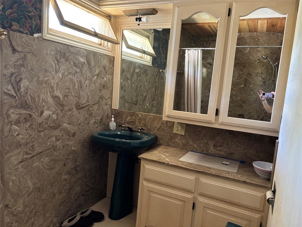 1815 West Oak Street Denton, TX 76201 - Photo 14 of 17