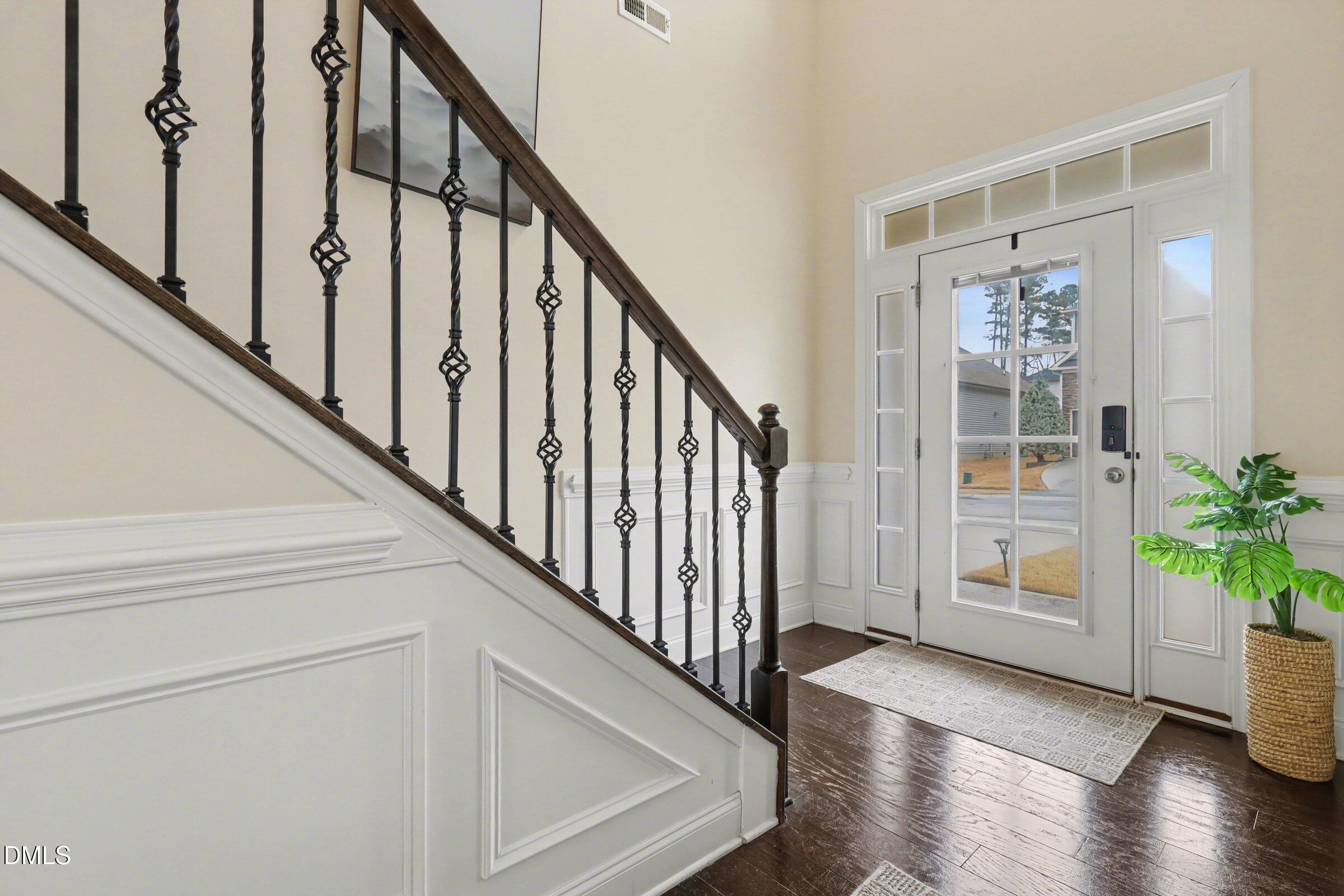 7471 Randshire Way Raleigh, NC 27616 - Photo 6 of 38 006_file_3609