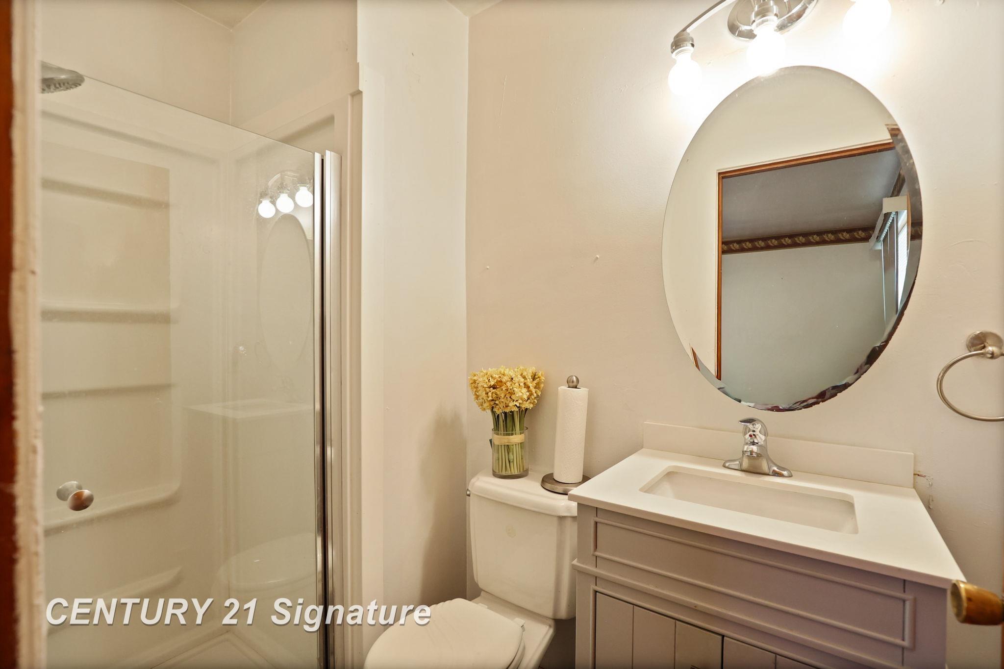 3372 Studor Road Saginaw, MI 48601 - Photo 15 of 37 50193994-fe5c3f2f-d666-48c7-924b-56552973ea6a.JPG