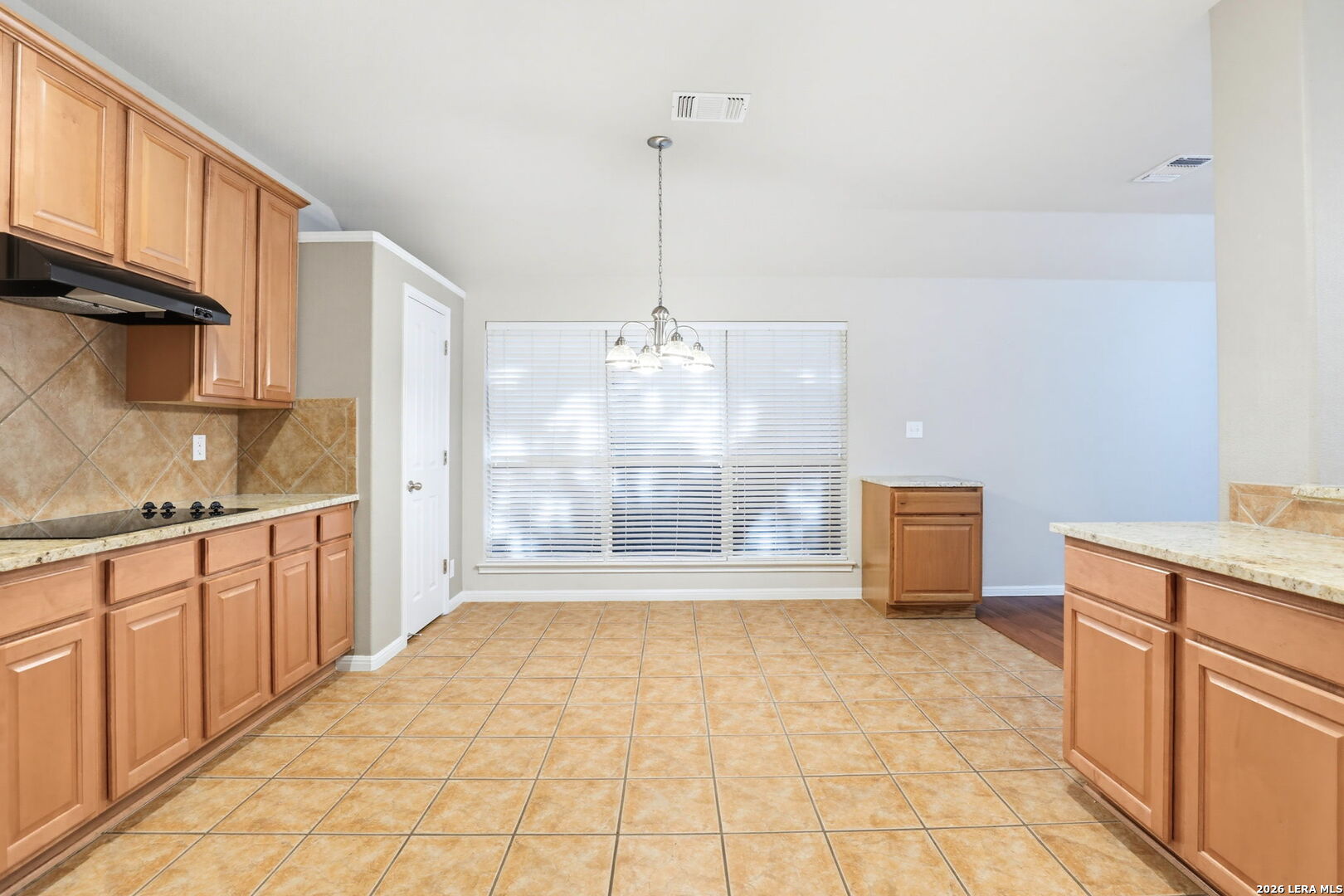 9230 Scotford Helotes, TX 78023 - Photo 12 of 32
