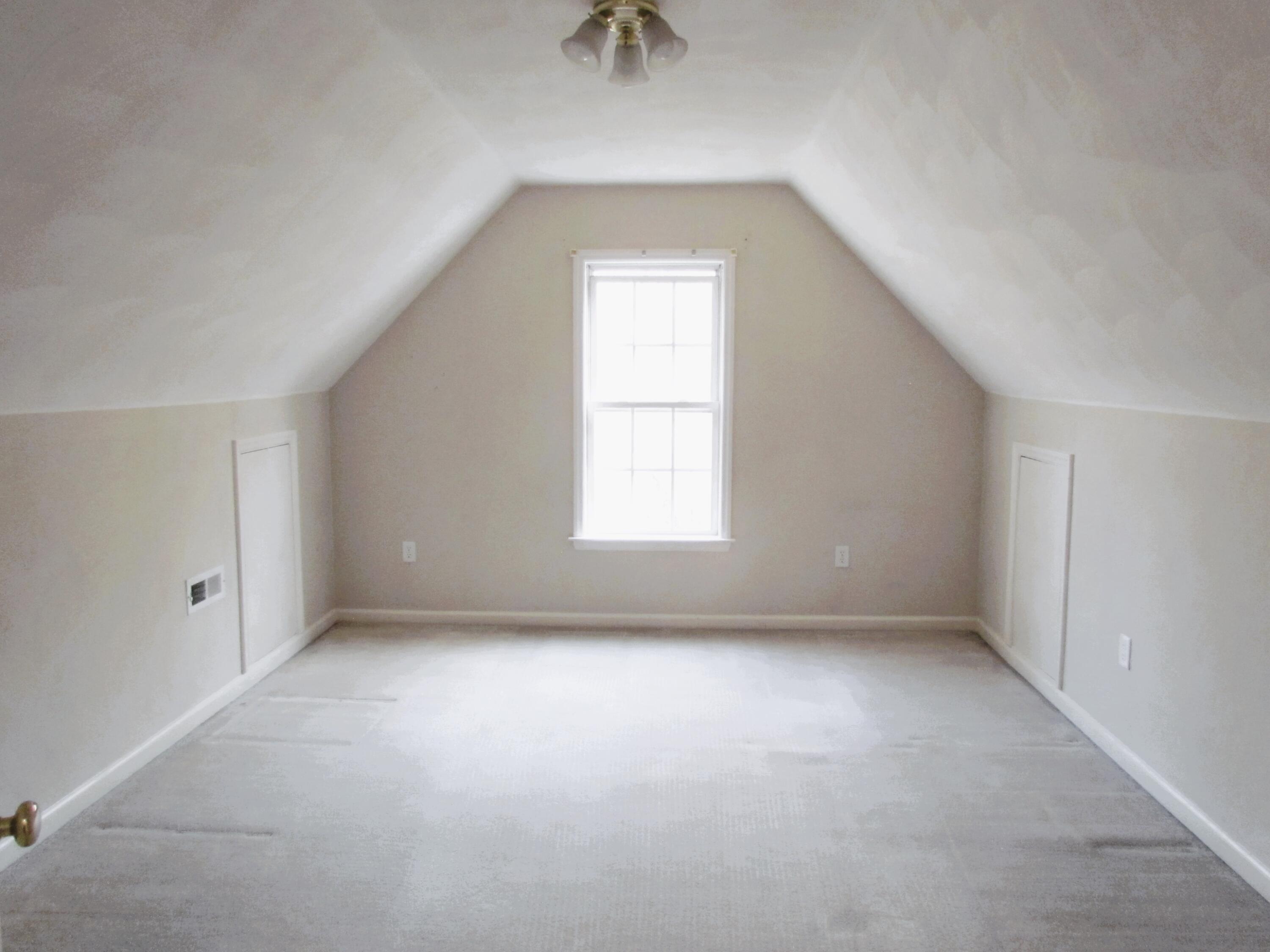 1333 Archway Road Blue Ridge, VA 24064 - Photo 28 of 37 an empty room with a window