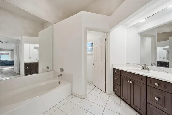 $595,000 | 9823 Sunnyoak Drive, Riverview, FL 33569