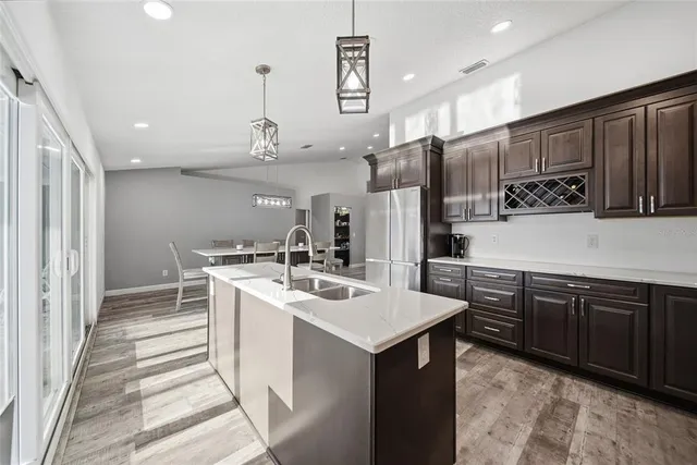 $625,000 | 9823 Sunnyoak Drive, Riverview, FL 33569