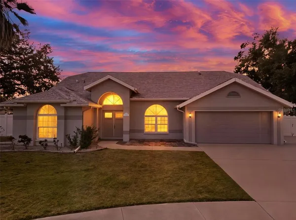 $595,000 | 9823 Sunnyoak Drive, Riverview, FL 33569