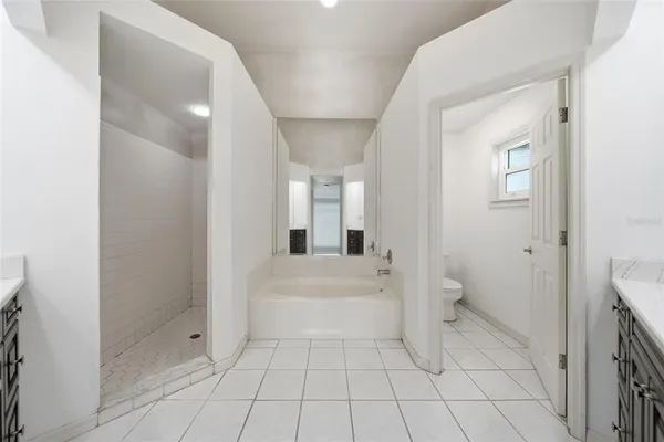 $595,000 | 9823 Sunnyoak Drive, Riverview, FL 33569