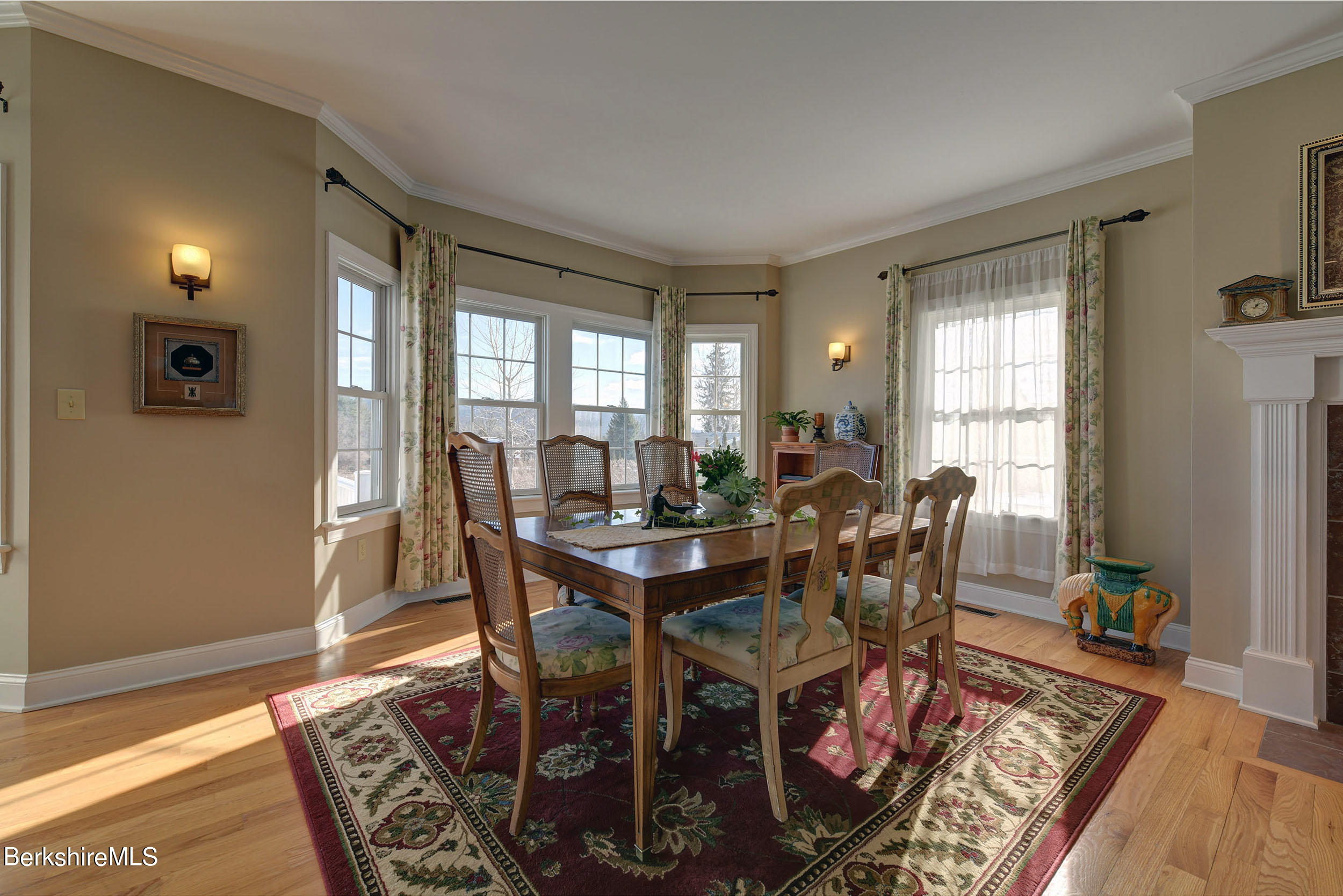 941 Holmes Road Pittsfield, MA 01201 - Photo 12 of 48 Dining Room