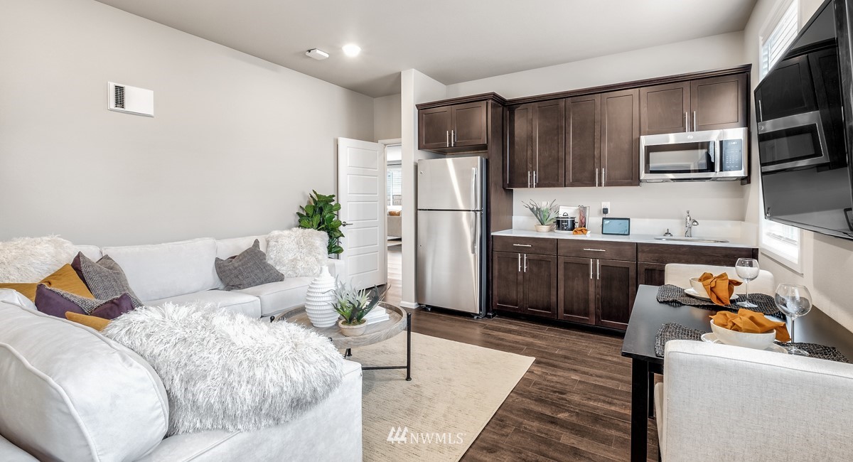 8809 Northeast 200th Place, Unit 22 Bothell, WA 98011 - Photo 4 of 24 Gallery Image 4