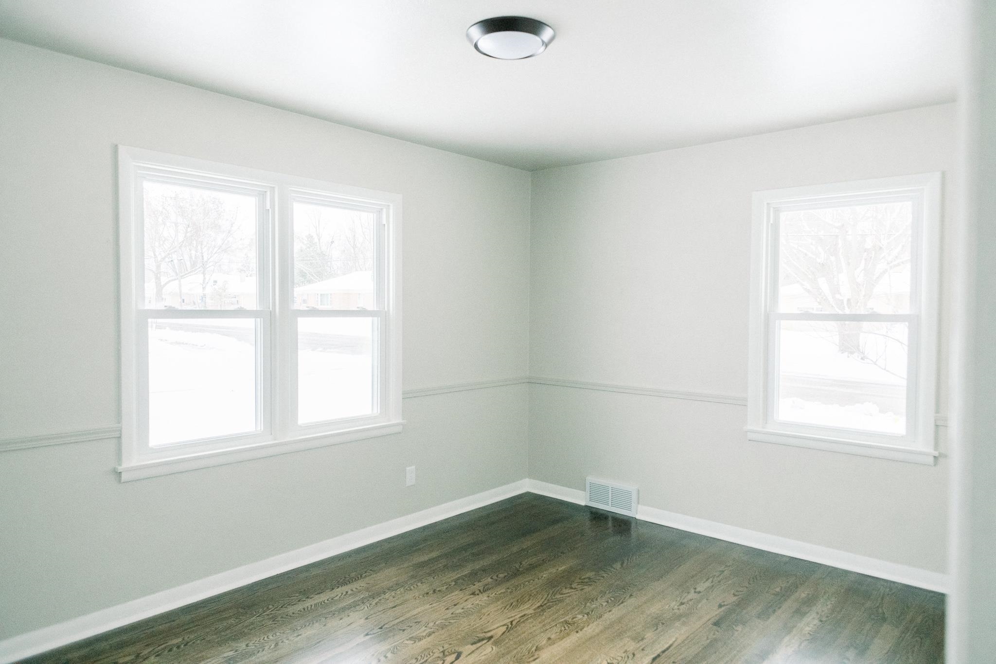 703 Thrush Street Green Bay, WI 54303 - Photo 19 of 39