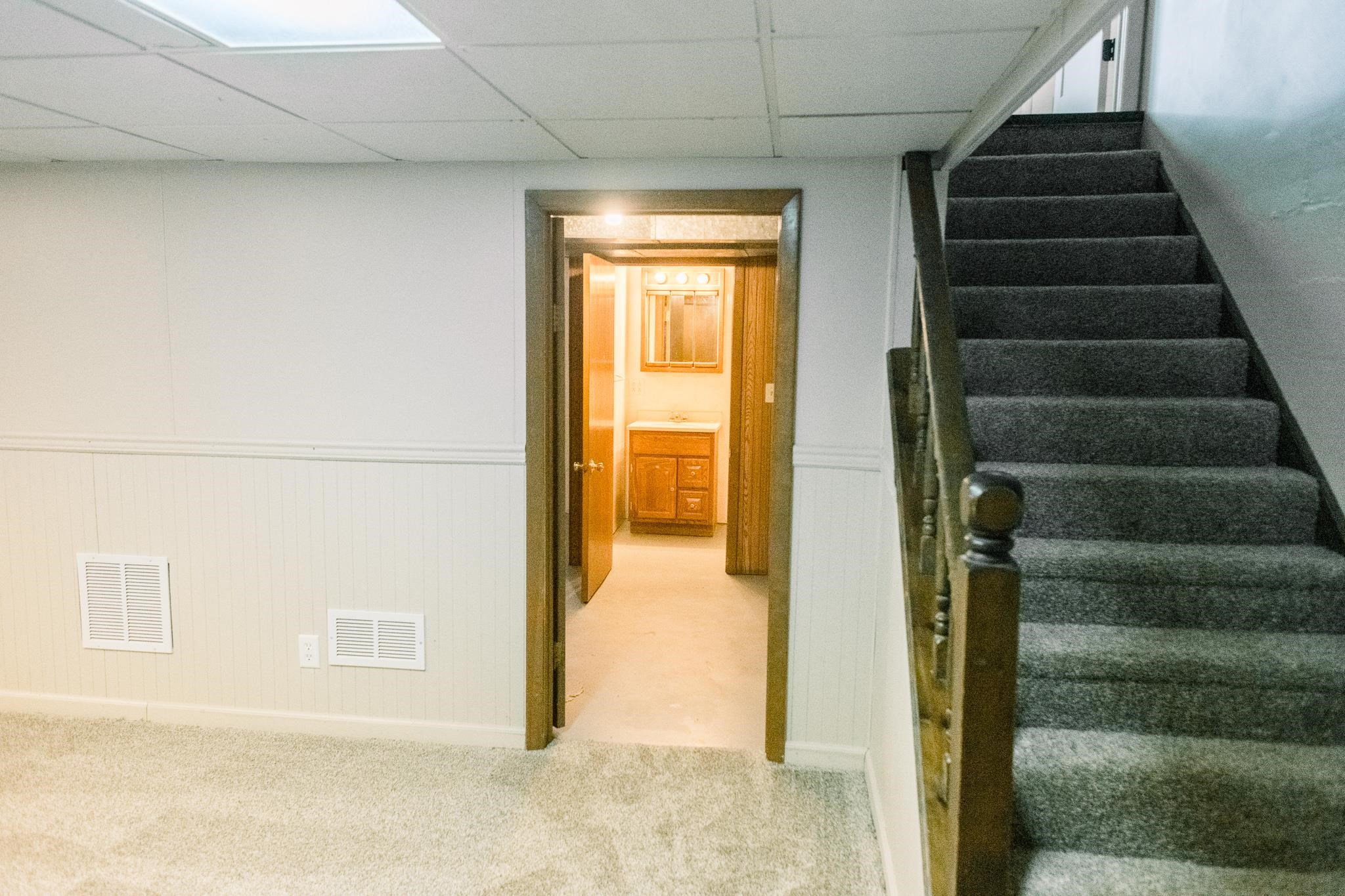 703 Thrush Street Green Bay, WI 54303 - Photo 28 of 39