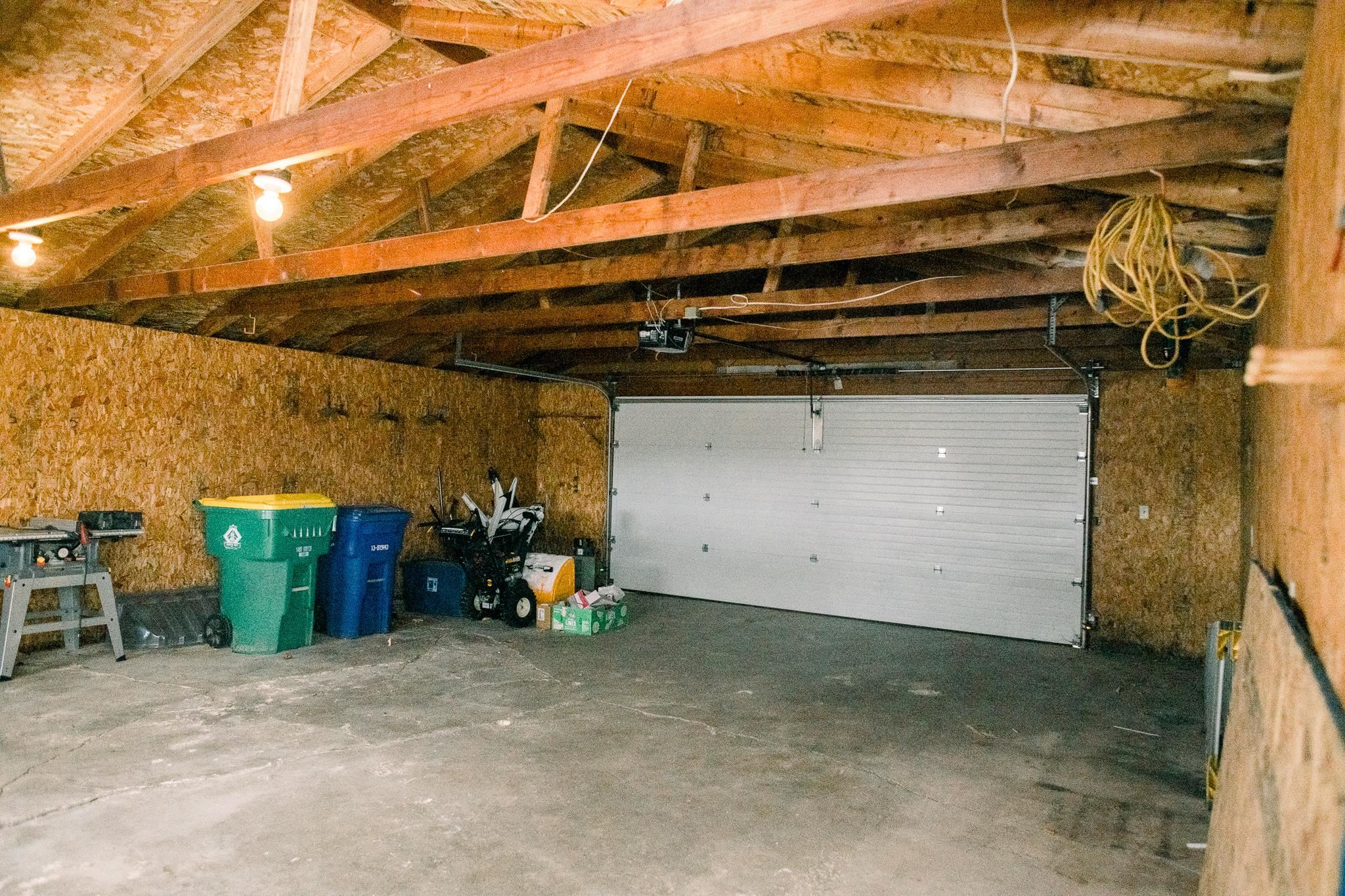 703 Thrush Street Green Bay, WI 54303 - Photo 33 of 39