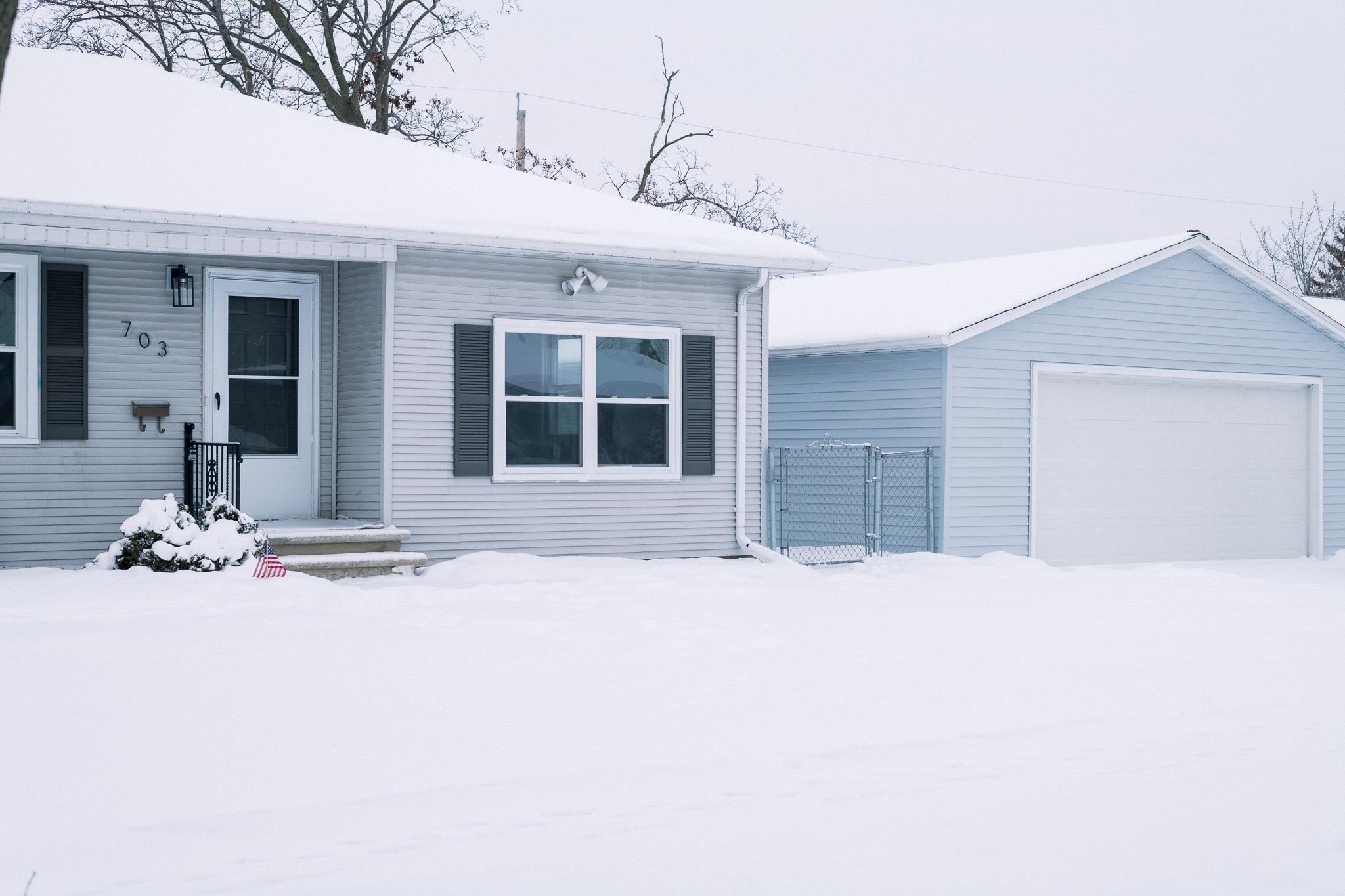 703 Thrush Street Green Bay, WI 54303 - Photo 38 of 39