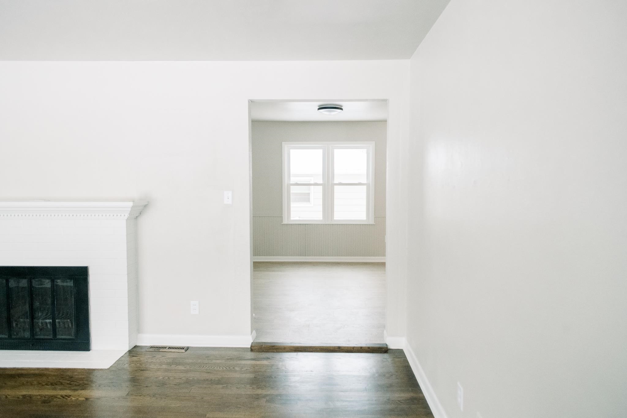 703 Thrush Street Green Bay, WI 54303 - Photo 7 of 39