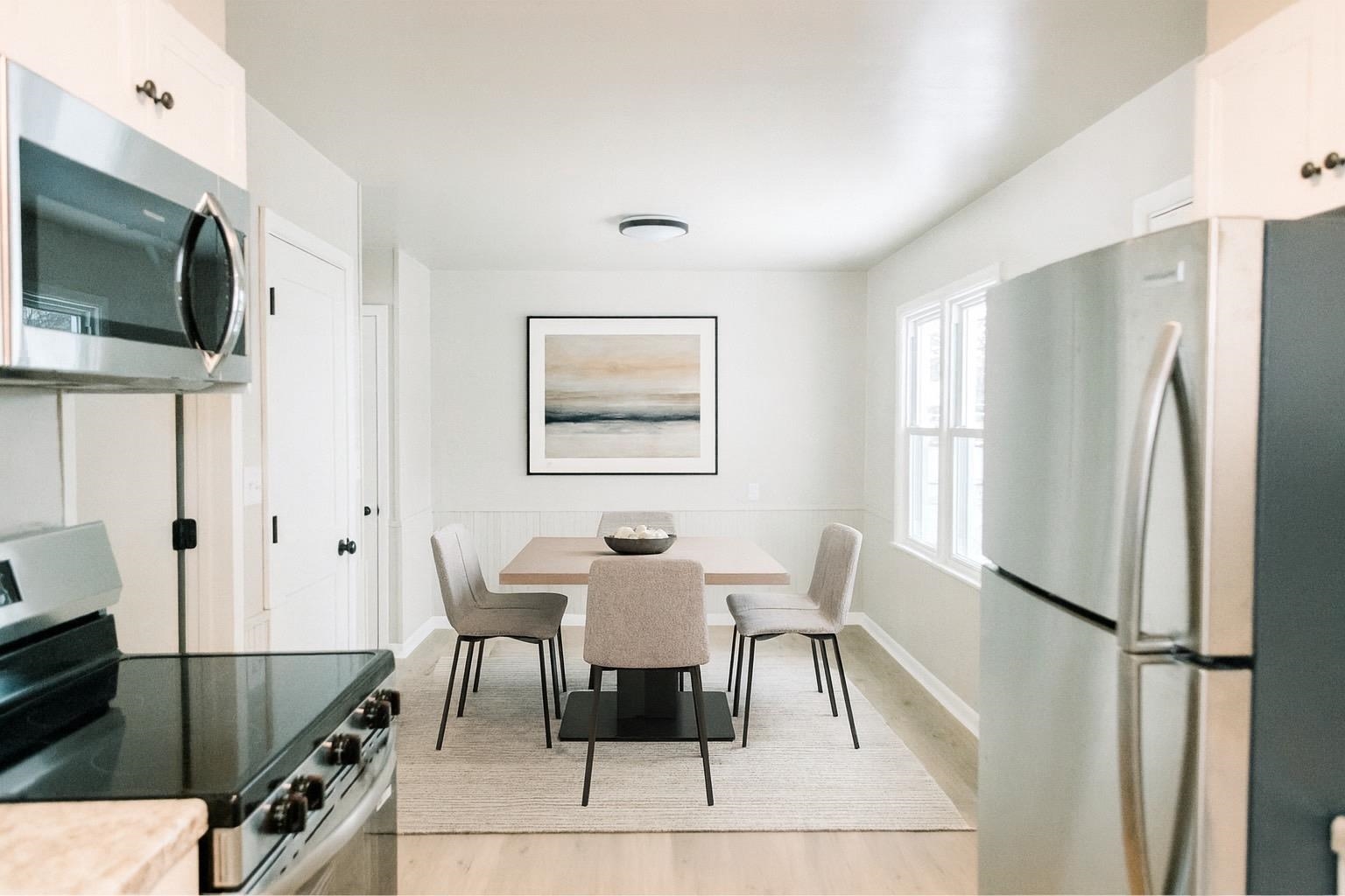 703 Thrush Street Green Bay, WI 54303 - Photo 10 of 39