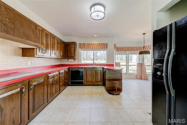 $695,500 | 15137 Chamisal Drive, Chesterfield, MO 63017