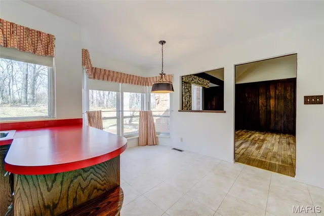 $695,500 | 15137 Chamisal Drive, Chesterfield, MO 63017