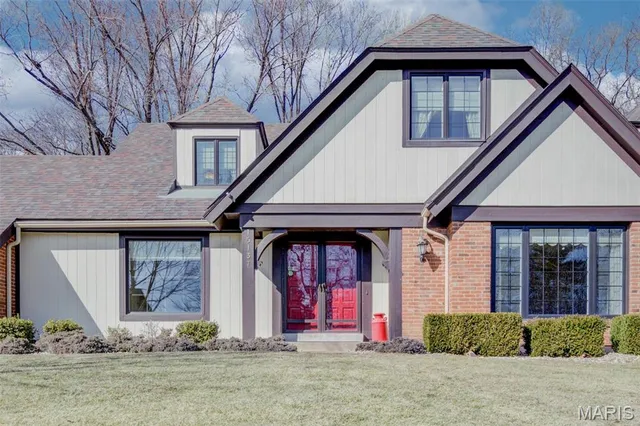 $695,500 | 15137 Chamisal Drive, Chesterfield, MO 63017