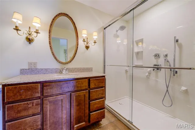 $695,500 | 15137 Chamisal Drive, Chesterfield, MO 63017