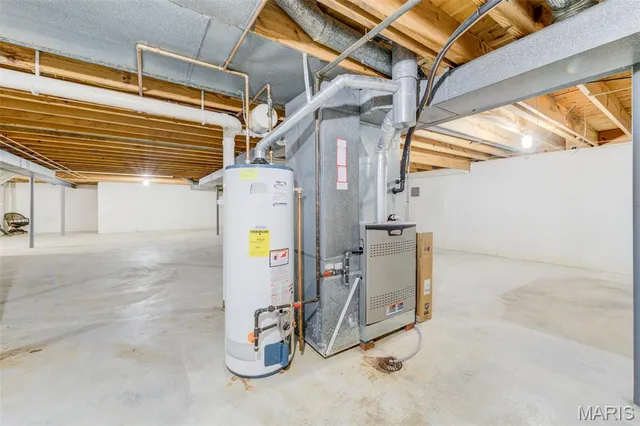 $695,500 | 15137 Chamisal Drive, Chesterfield, MO 63017