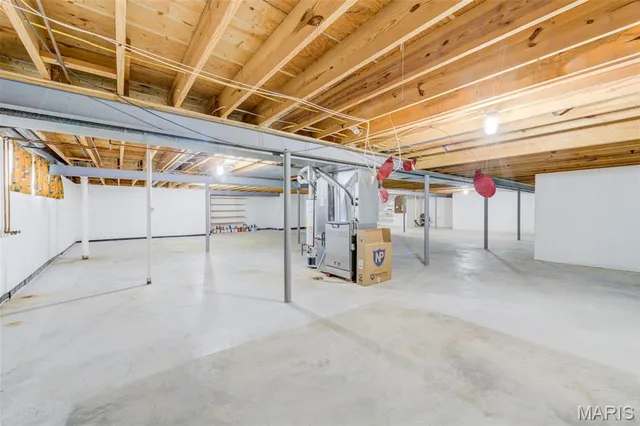 $695,500 | 15137 Chamisal Drive, Chesterfield, MO 63017