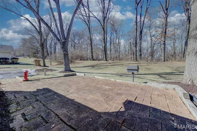 $695,500 | 15137 Chamisal Drive, Chesterfield, MO 63017