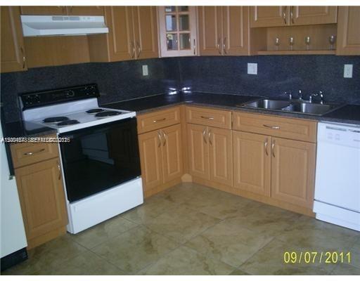 8600 Southwest 133rd Avenue Road, Unit 413 Miami, FL 33183 - Photo 9 of 14