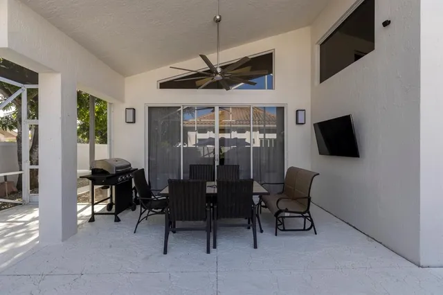 a view of a livingroom with furniture