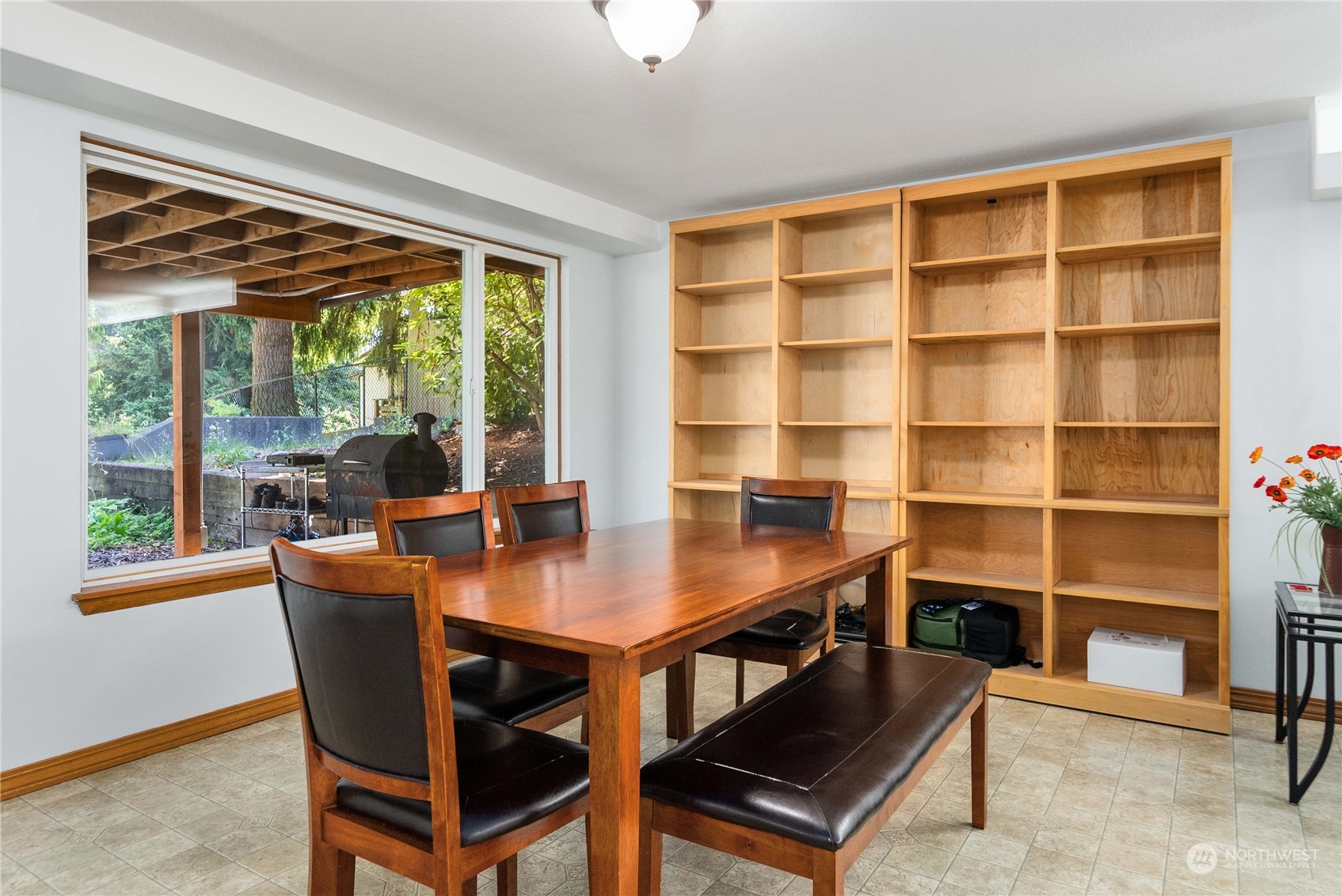 7211 Beverly Boulevard Everett, WA 98203 - Photo 25 of 36 a view of a workspace with furniture and a window