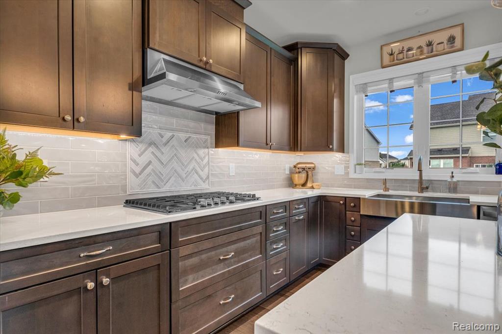 50763 Amberwood Road Canton, MI 48188 - Photo 13 of 53 Gallery Image 13