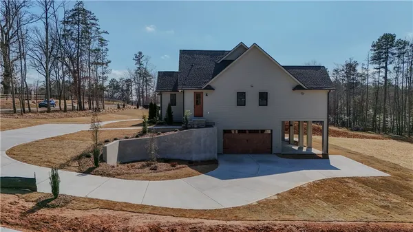 $975,000 | 236 West Old Pendleton Road, Central, SC 29630