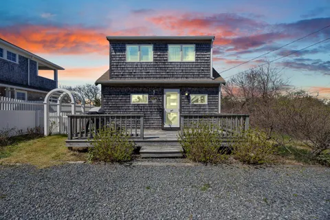 $2,492,000 | 232 Robbins Hill Road, Brewster, MA 02631